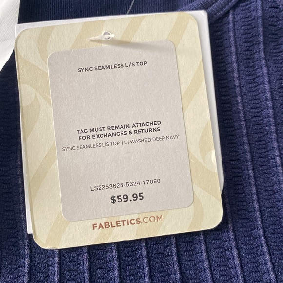 NWT Fabletics 2 pieces - Picture 4 of 10